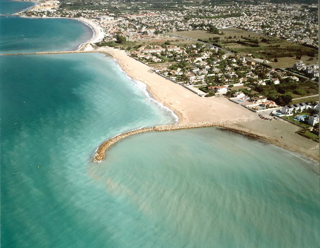 Talasa Caelus talasa caelus b emplazamiento playa les deveses